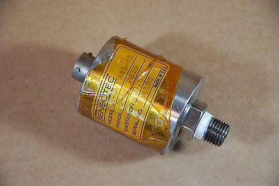 Sensotec Pressure Transducer 0-15 PSIG VAC 10V Model A-5/1945-02 Made in USA B